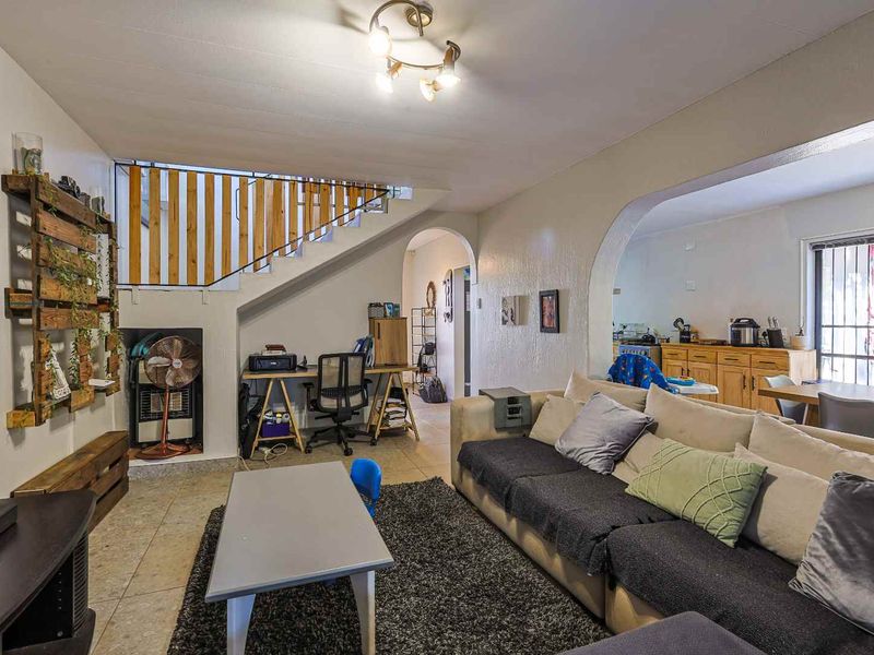 A Fresh Chapter Begins | Renovated Comfort with Room to Make It Your Own - Photo 10