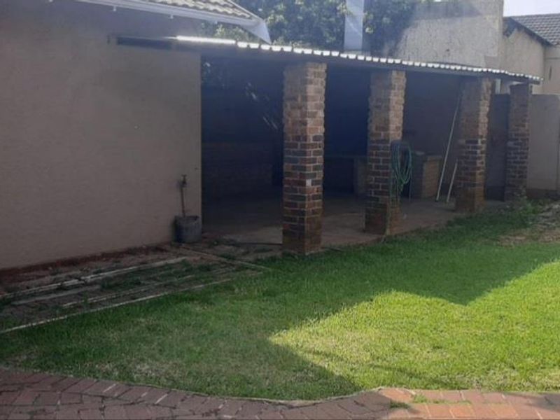 3 Bedroom for Rent in Elspark - Photo 4