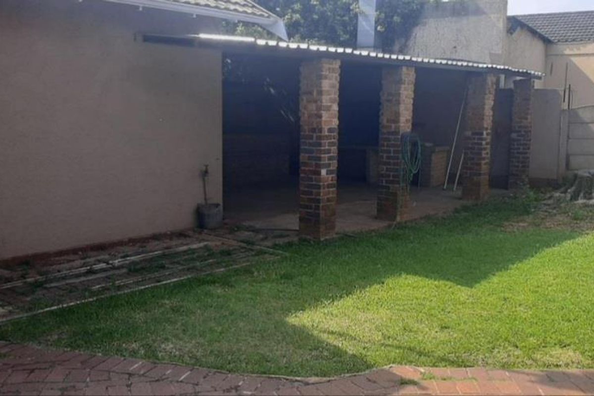 3 Bedroom for Rent in Elspark - Photo 4