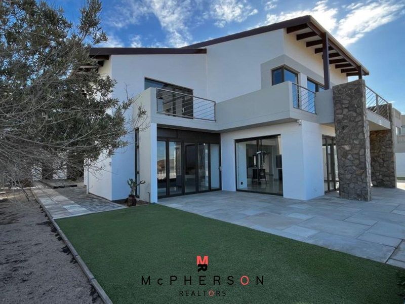 Luxury Desert View Residence - Photo 4