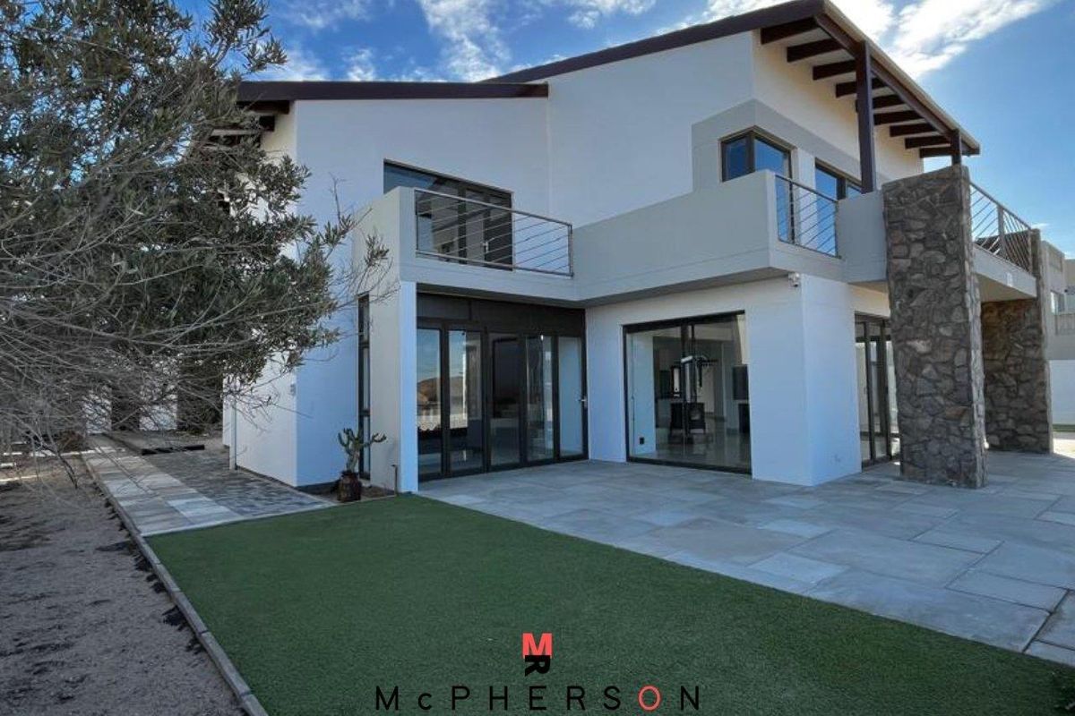 Luxury Desert View Residence - Photo 4