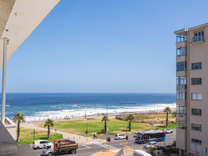 BEACHFRONT LIVING WITH EXCEPTIONAL FLEXIBILITY ALONG THE MOUILLE POINT MILE - Photo 2