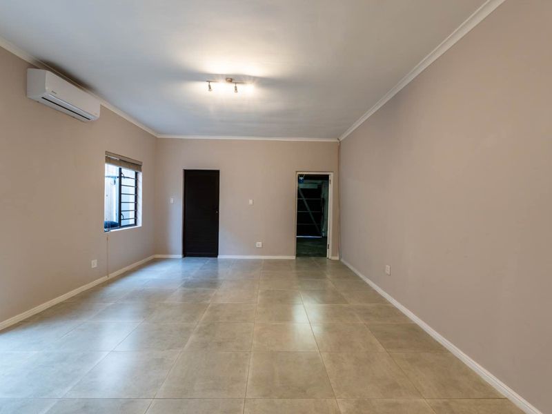 2 Bedroom Townhouse - Photo 3