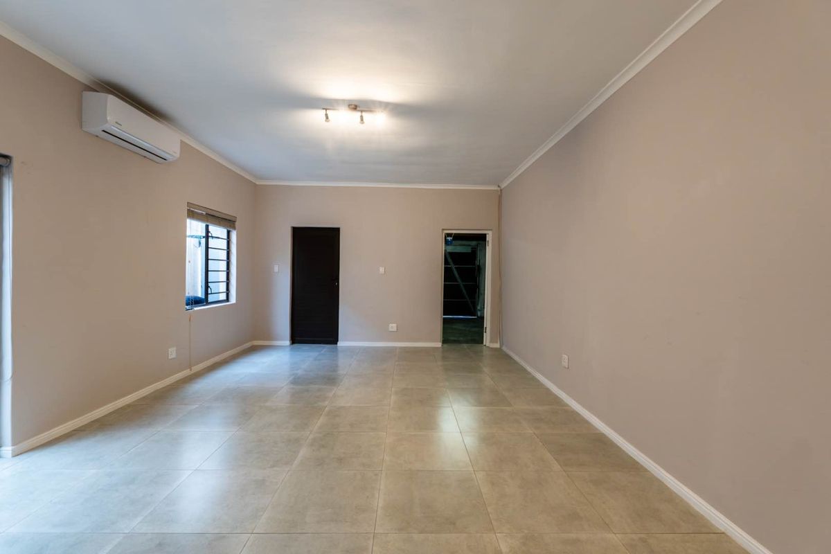 2 Bedroom Townhouse - Photo 3
