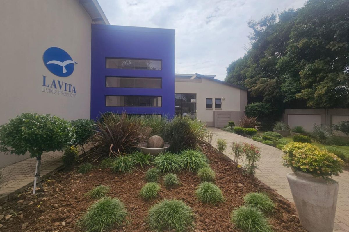 Prime Commercial Property for Sale in Ladybrand CBD - Photo 2