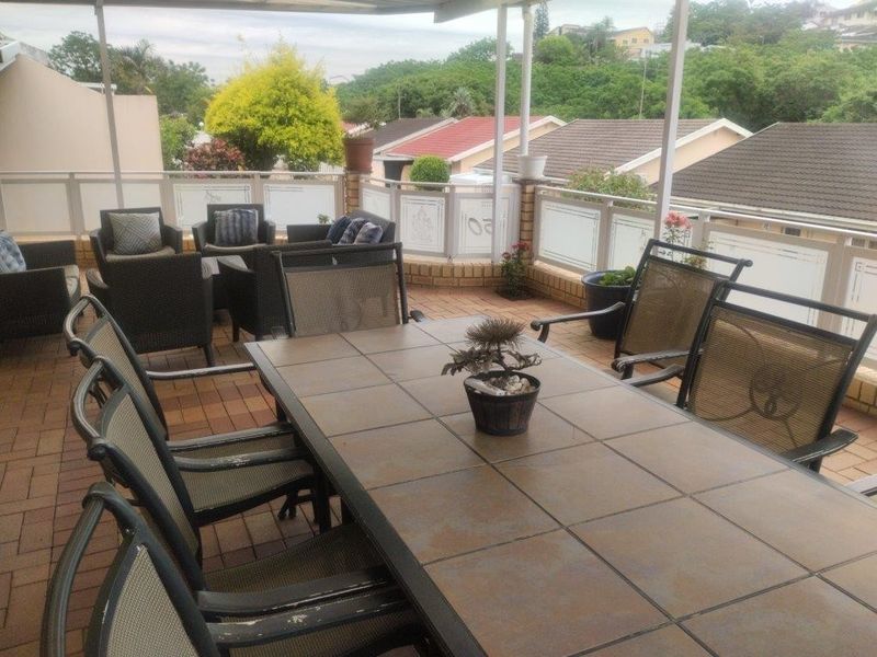 Stunning 3 bed Simplex for sale - Photo 3