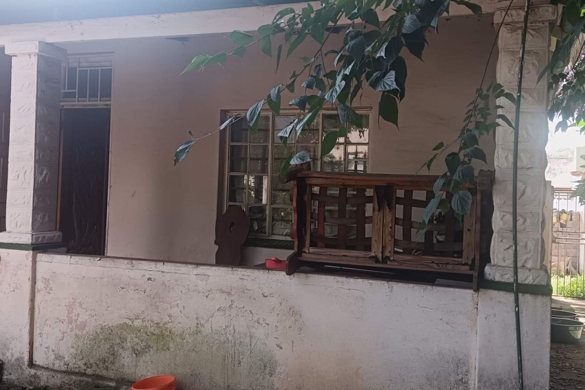 2 Bedroom House with ample covered parking and outbuildings for Sale - Photo 5