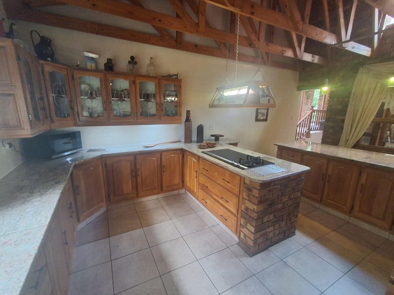 FAMILY HOME IN CUL-DE-SAC - MULBARTON - Photo 10