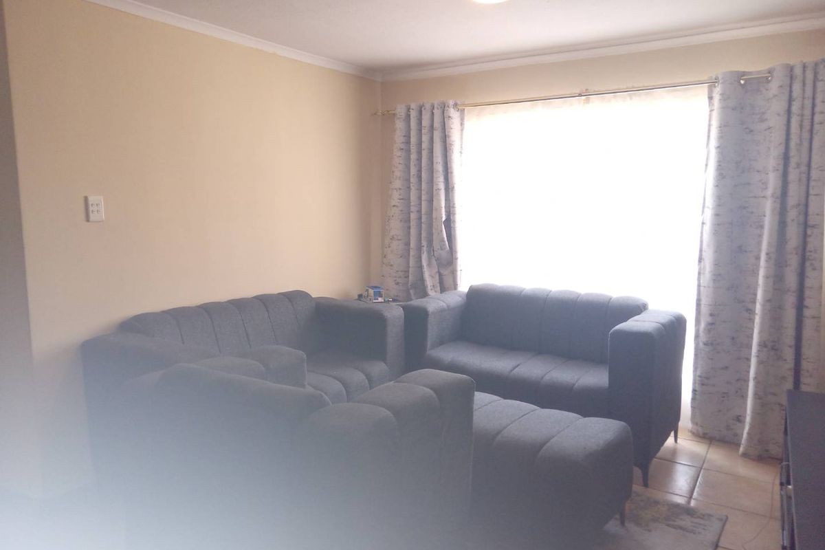 Urgent Sale! Apartment for Sale in Castleview Germiston - Photo 5