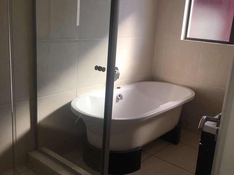2 Bed Apartment for Sale - Photo 5