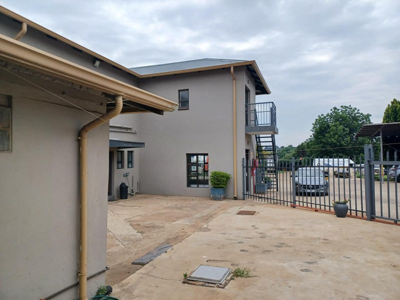 Duplex House & Office for Rental in Albermarle - Photo 3