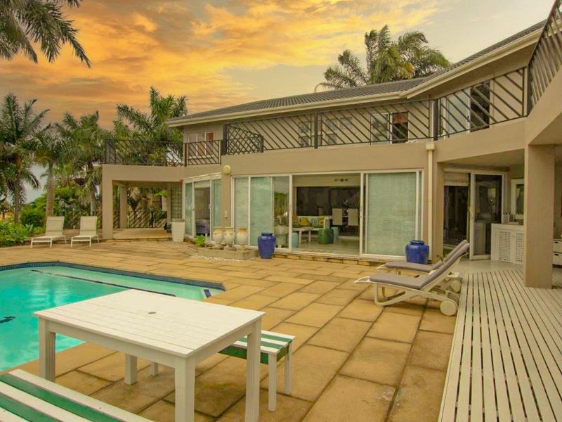 Illustrious Herrwood Drive with Sea Views! - Photo 5