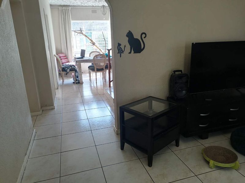 Stunning Duplex in safe small Complex!!!! - Photo 8