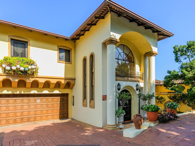 House For Sale in Umhlanga Central - Photo 4
