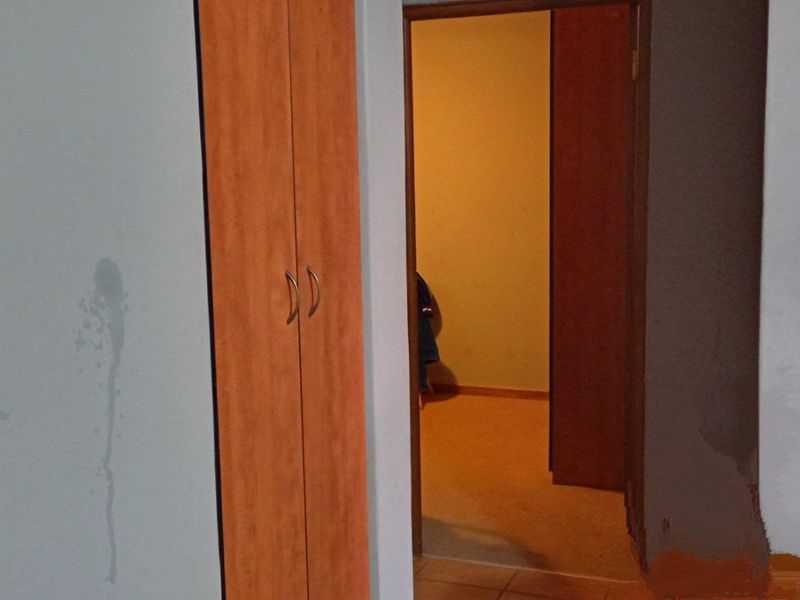 "Modern Living: 2-Bed Apartment Near It All!" - Photo 7