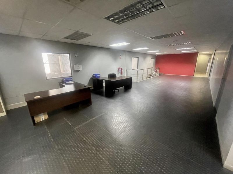 Hendra - Prime 1 004 sqm Industrial Unit – To Let | Riverhorse Valley - Photo 9