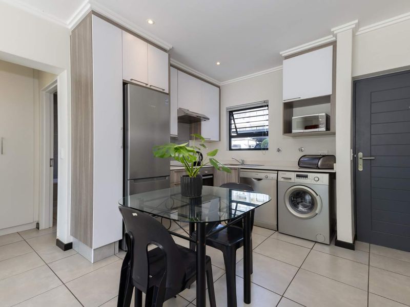 A WELL- POSITIONED GROUND FLOOR UNIT IN SOUGHT AFTER MONTEGO - Photo 5