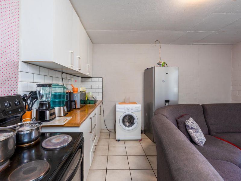 Convenience & Comfort: Perfect Flat for Young Professionals! - Photo 5