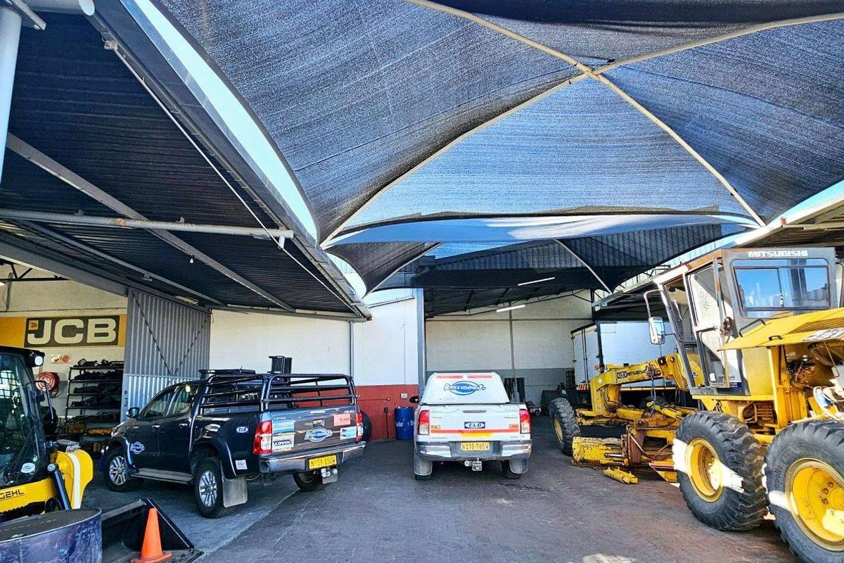 Warehouse for sale in Southern Industrial Area - Photo 3