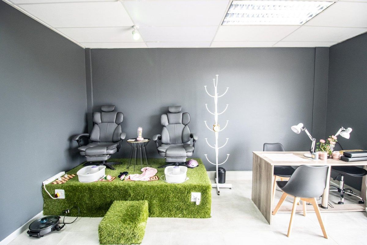 Wheelchair-Accessible Office with Lift & Secure Parking – Ballito Central - Photo 5