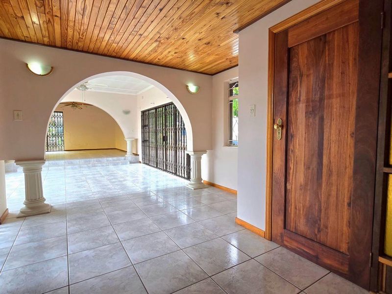 3 bedroom house for sale in Nimrod Park Kempton Park - Photo 6