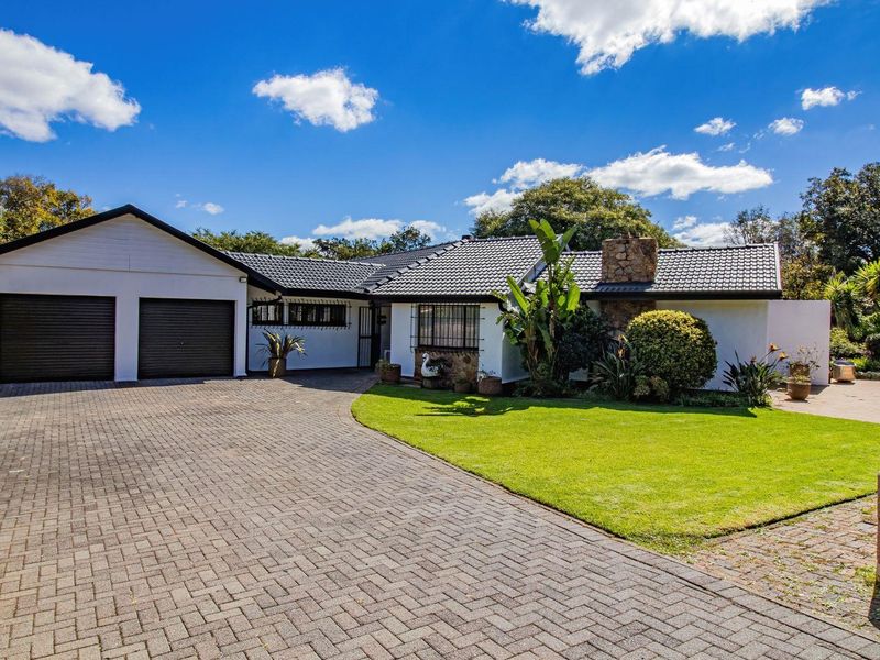 Florida Park Gem – Space, Style & Endless Possibilities FOR SALE – R2 749 000 - Photo 3