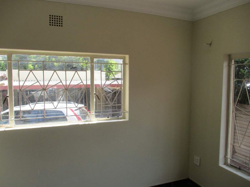 A 1 BEDROOM UNIT TO RENT IN CLAREMONT - Photo 7