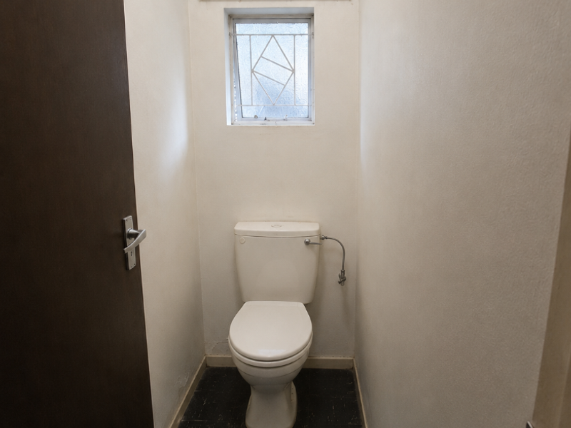 3 Bedroom House in Silverton - Photo 4