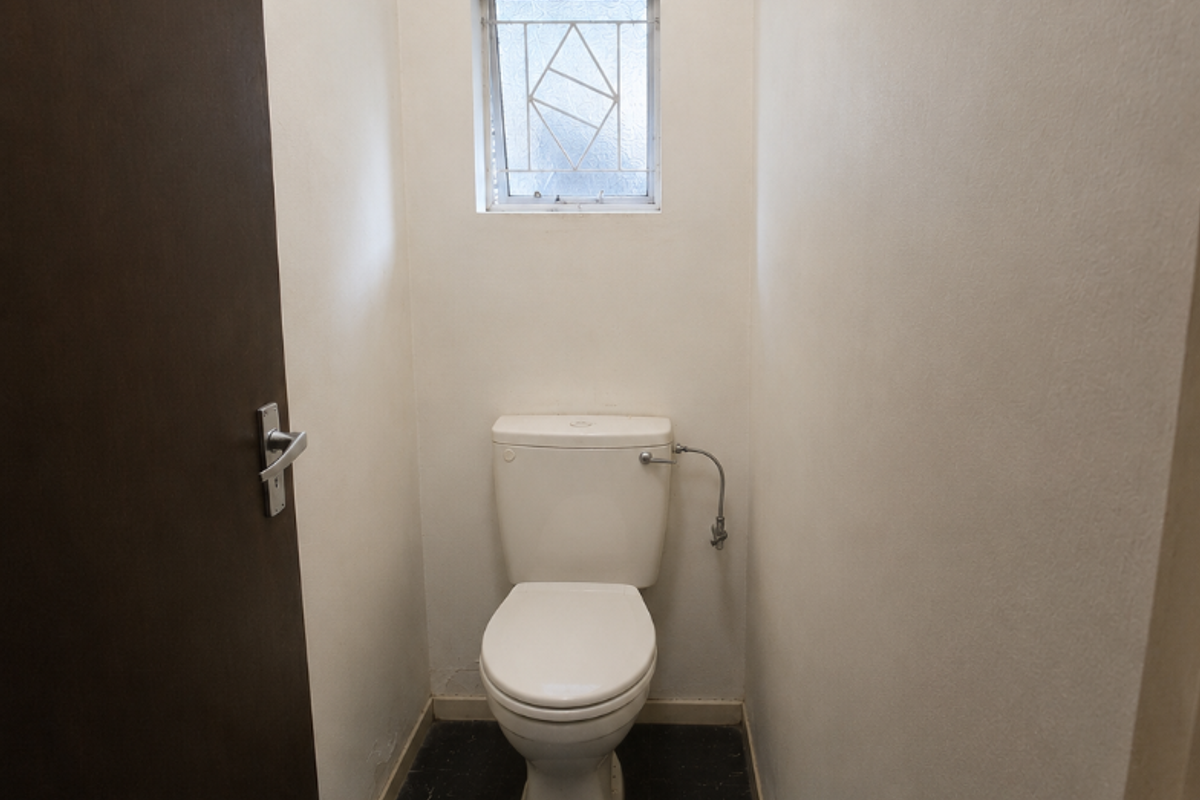 3 Bedroom House in Silverton - Photo 4