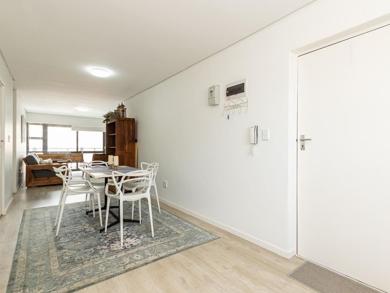 Modern Unfurnished  Apartment in Fish Hoek - Photo 3