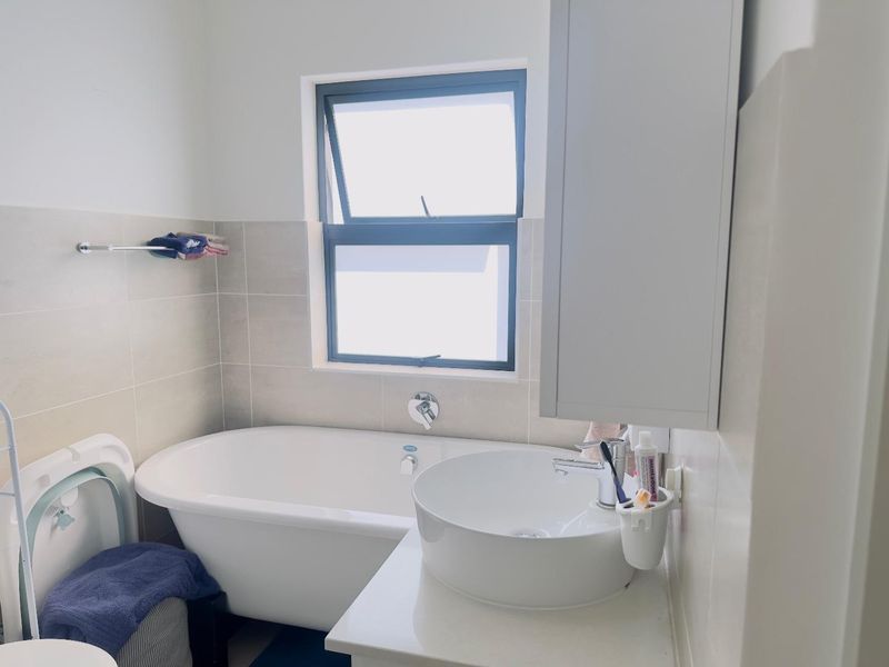 3-Bedroom Family Home for Sale at Thatchfield - Photo 5