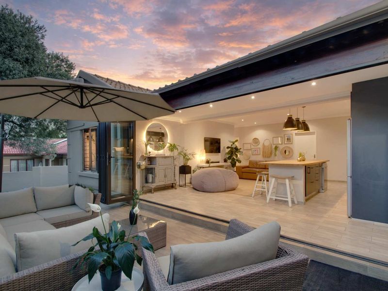 Stunning 4-Bedroom Cluster in Sought-After Firenza Estate – Randpark Ridge - Photo 2