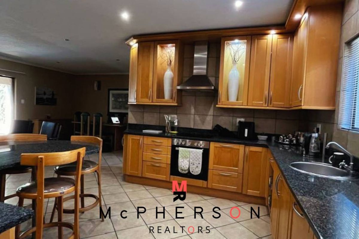 Sophisticated Family Living with Private Luxury Suites - Photo 5