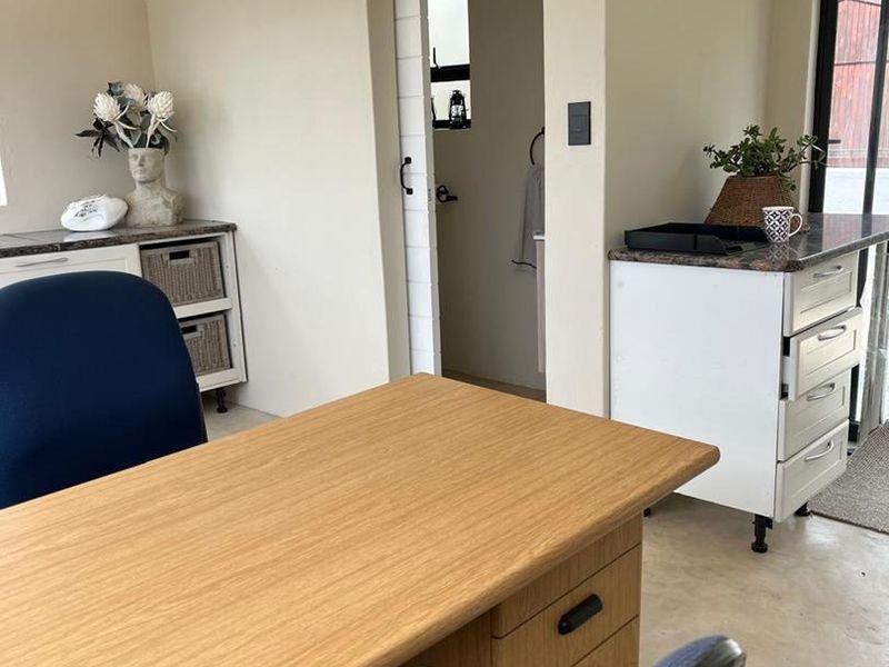 FURNISHED OFFICE FOR RENTAL IN MORELETA PARK - Photo 3