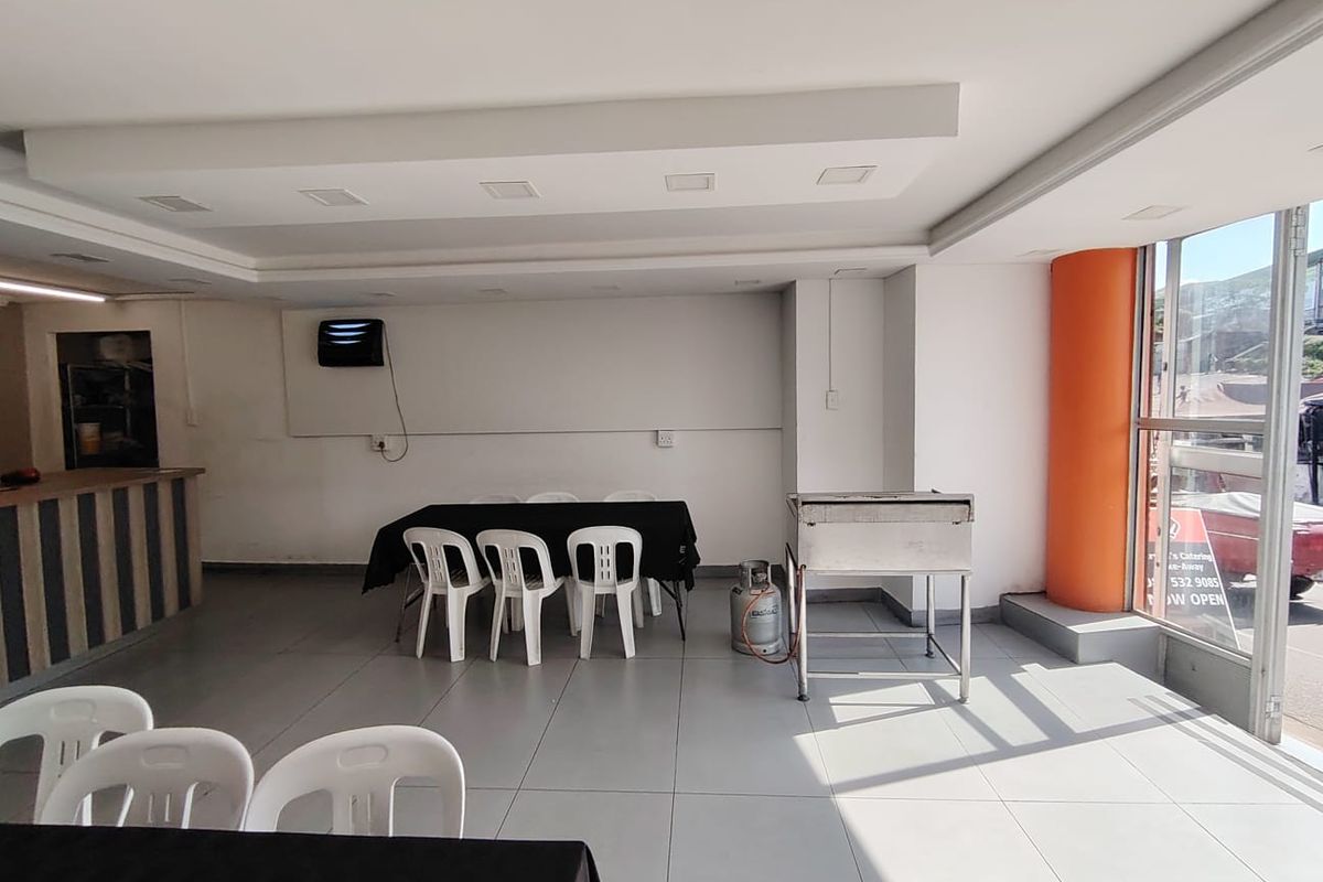 48 m2 Prime Retail Space To Let - Chatsworth Business Square - Photo 4