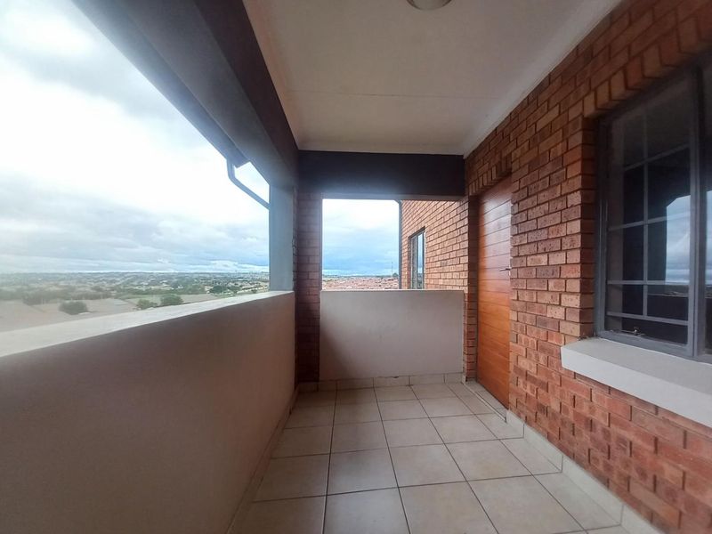 Apartment for sale in Midrand - Photo 3
