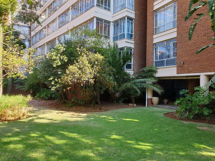 Property #2551631, Apartment For Sale in Arcadia