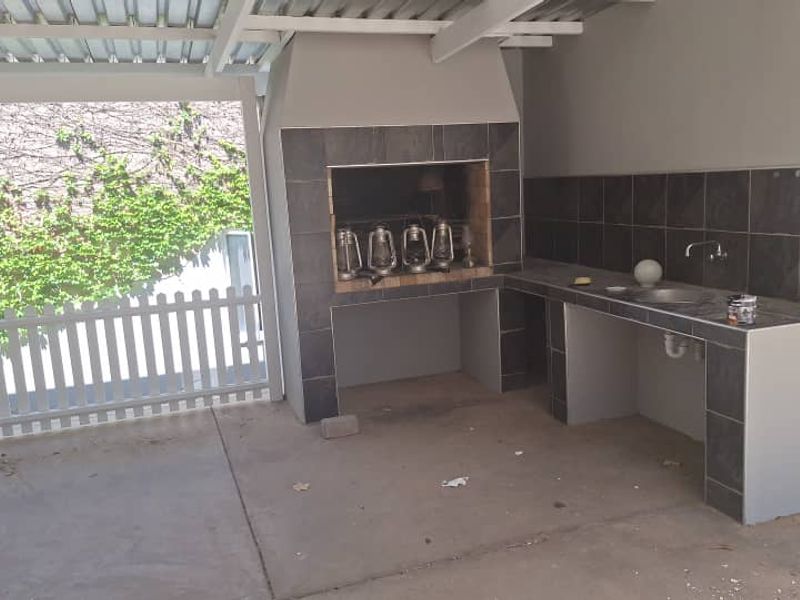 House to call home least of your life - Photo 7