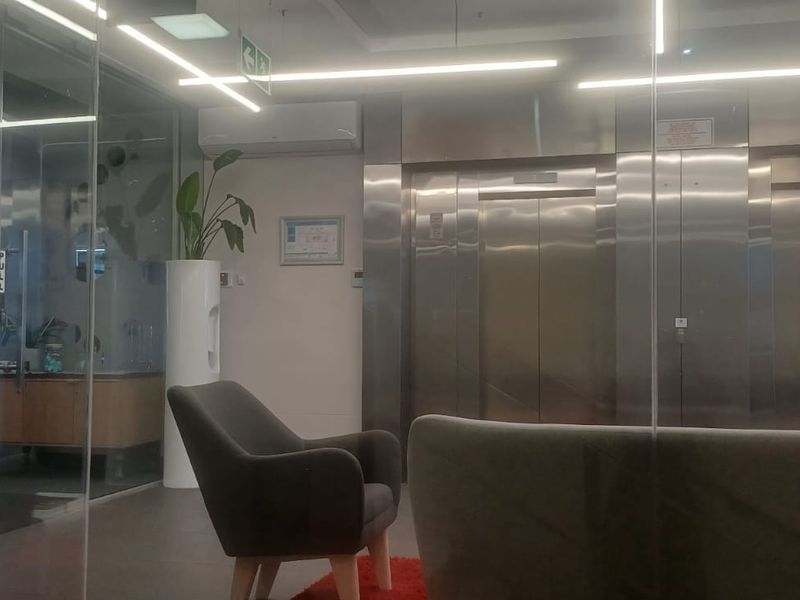 Work and Play :Trendy and diverse office park - Photo 5