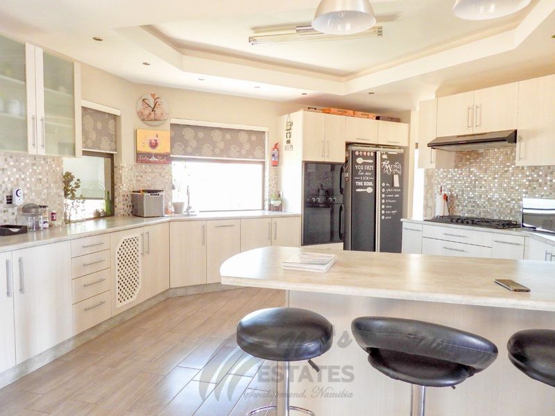 Spectacular House For Sale at Afrodite Beach - Photo 8