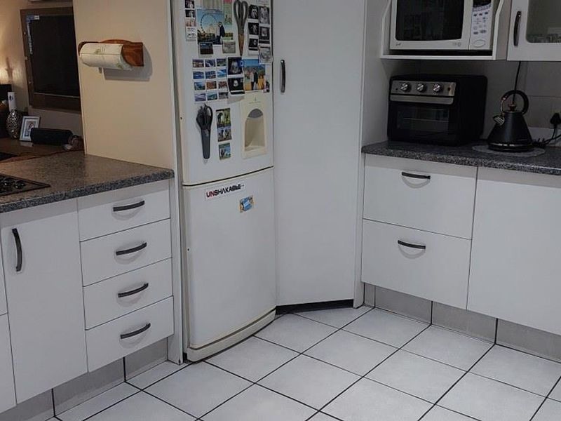 Spacious Duplex Cluster for Sale - Photo 6