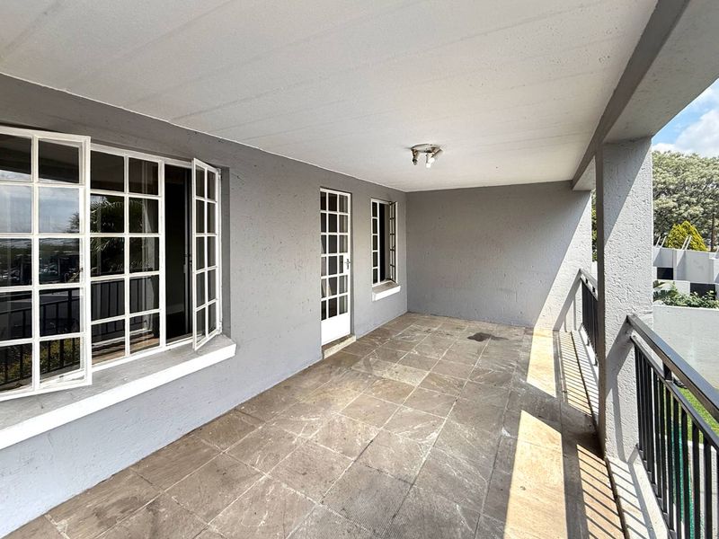 Charming 3 Bedroom Apartment in Secure Estate - Photo 7