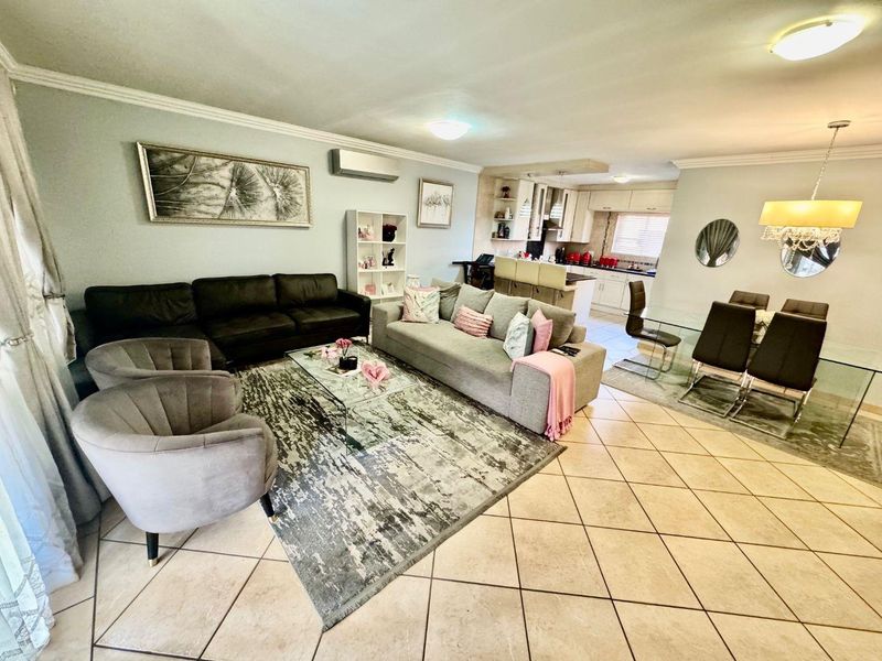 3 BEDROOM TOWNHOUSE FOR SALE IN BARTLETT - Photo 2