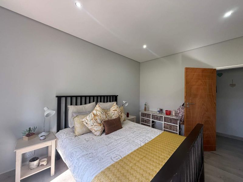 Elegant Family Living with Exceptional Entertaining and Self-Contained Flatlet - Photo 10