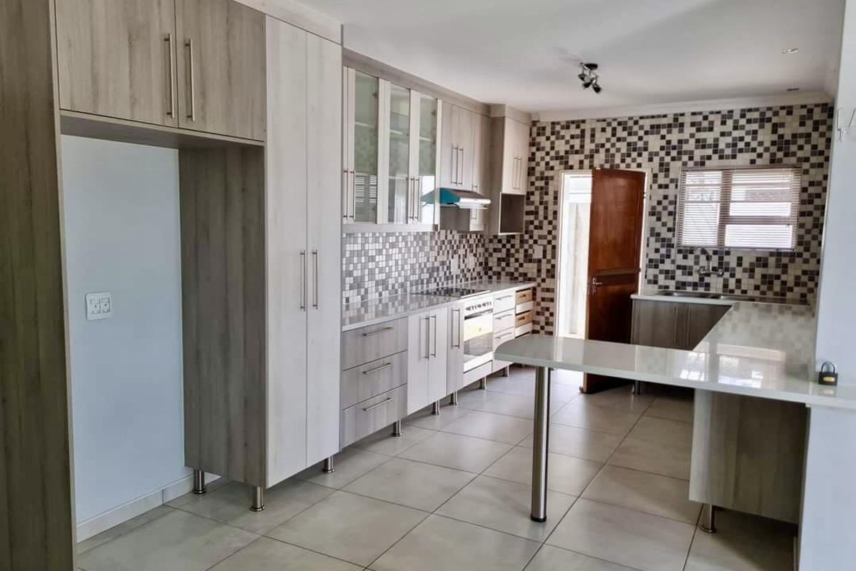 3 Bedroom House For Sale in Okahandja - Photo 2