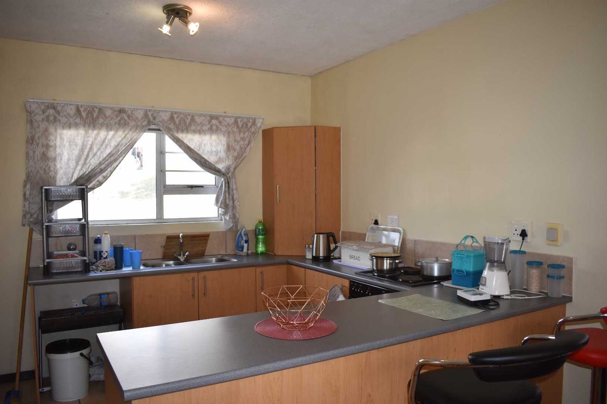 Safe - Secure & Low Maintinace! - Photo 4