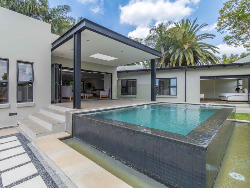 Exceptional, Immaculate, Modern Home for Sale in Hurlingham Manor - Photo 4