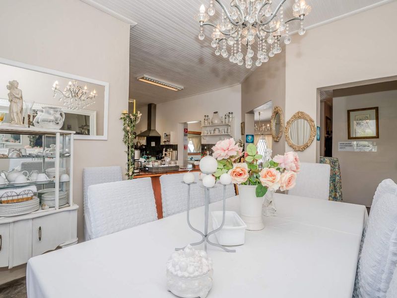 8 Bedroom House for sale in Country Club - Photo 7