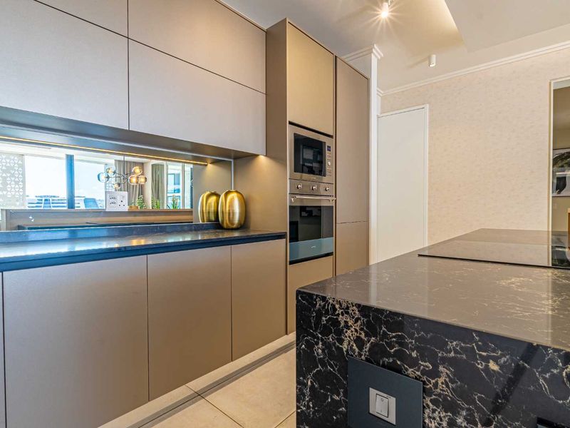 Luxury Above All - Photo 3