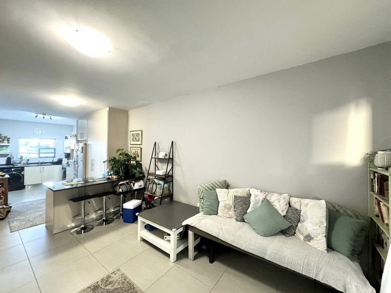 3 Bedroom Townhouse TO LET in Elisenheim - Photo 2